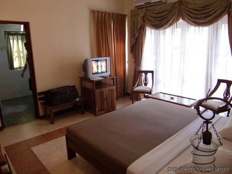 Senani Hotel Kandy Eksteriør bilde