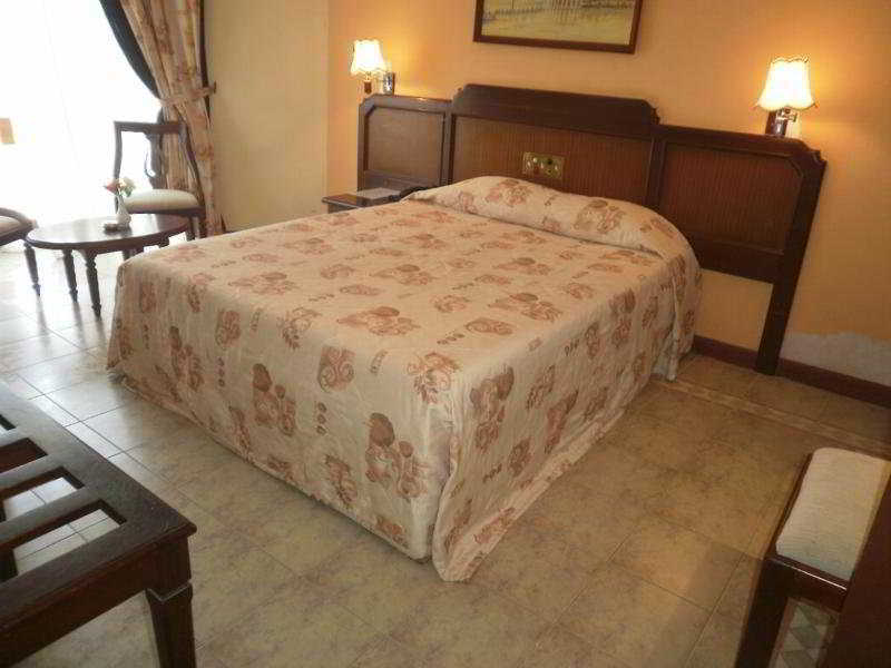 Senani Hotel Kandy Eksteriør bilde