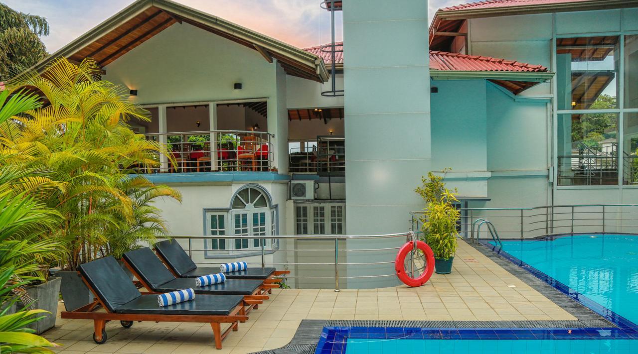 Senani Hotel Kandy Eksteriør bilde