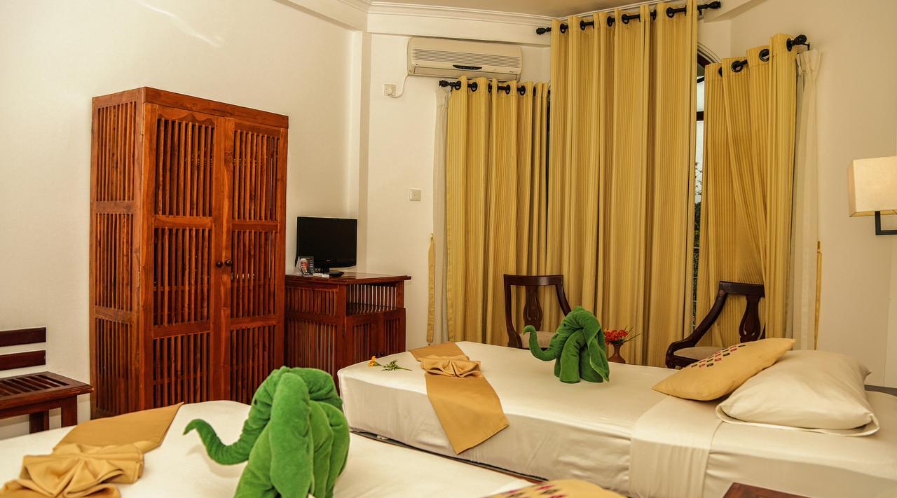 Senani Hotel Kandy Eksteriør bilde