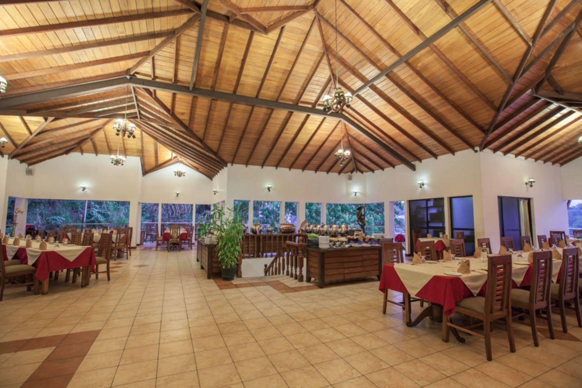 Senani Hotel Kandy Eksteriør bilde