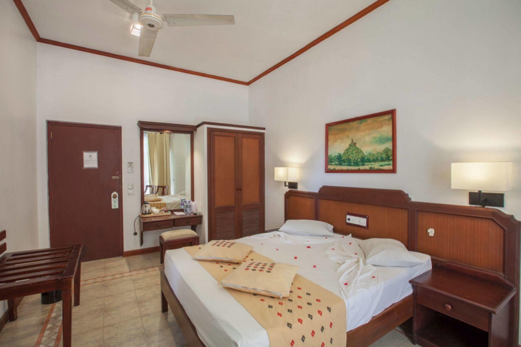 Senani Hotel Kandy Eksteriør bilde